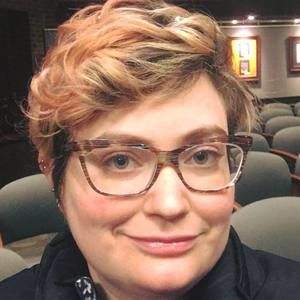 Meet your Posher, Miriam